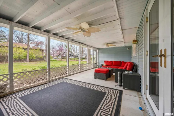 $269,900 | 6502 North Post Oak Road, Peoria, IL 61615