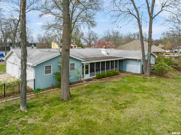 $269,900 | 6502 North Post Oak Road, Peoria, IL 61615