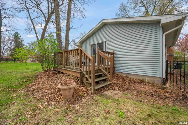 $269,900 | 6502 North Post Oak Road, Peoria, IL 61615