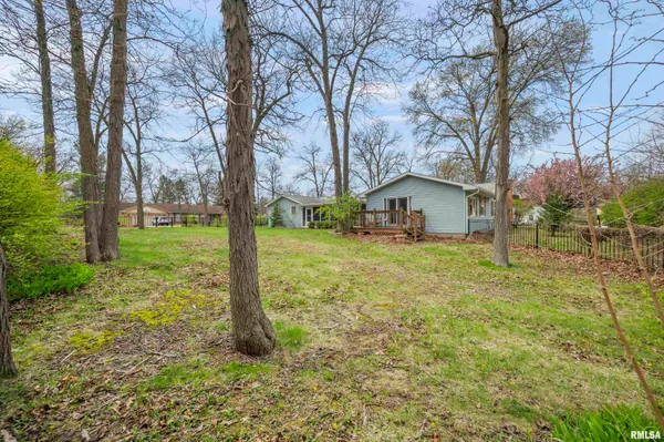 $269,900 | 6502 North Post Oak Road, Peoria, IL 61615