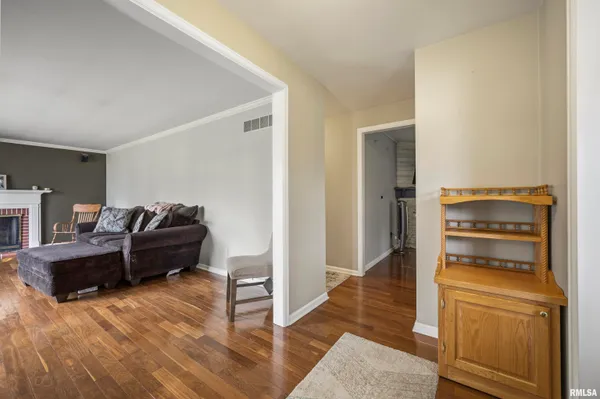 $269,900 | 6502 North Post Oak Road, Peoria, IL 61615