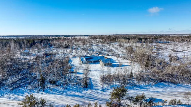 $425,000 | 657 Frohn Road Southeast, Bemidji, MN 56601