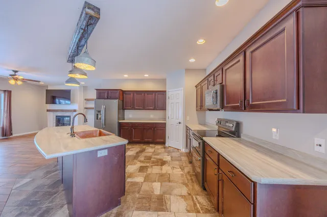 $425,000 | 657 Frohn Road Southeast, Bemidji, MN 56601