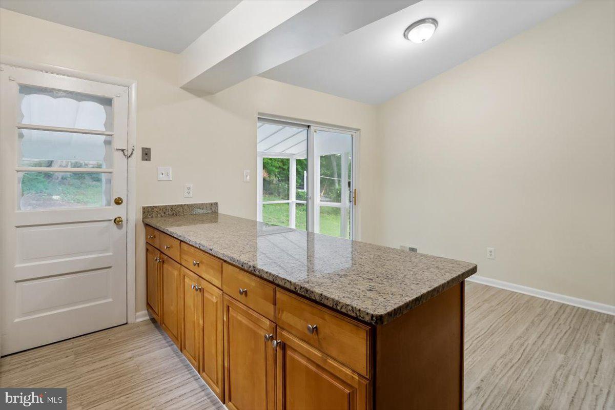 901 Kenbrook Drive Silver Spring, MD 20902 - Photo 9 of 45 Kitchen & Dining Area
