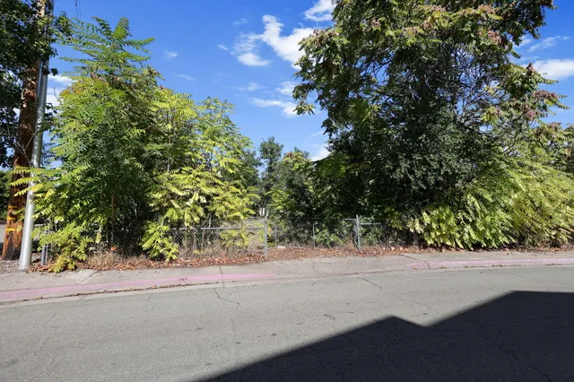 $47,500 | 350 Park Marina Circle, Redding, CA 96001