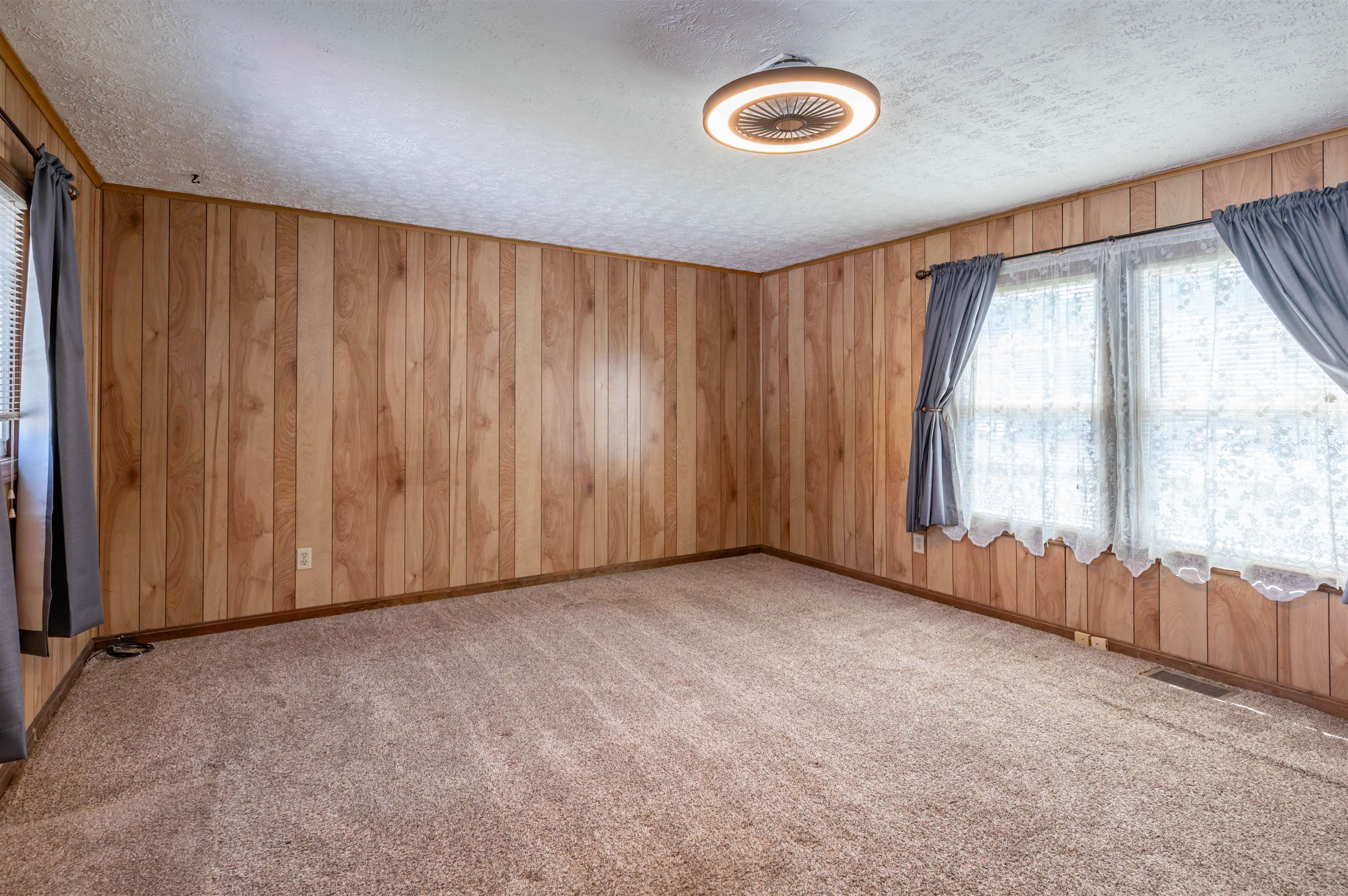 6 Embassy Avenue Hooksett, NH 03106 - Photo 22 of 40