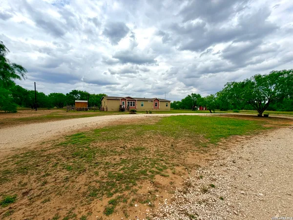 $380,000 | 8824 Farm To Market Road 140, Charlotte, TX 78011