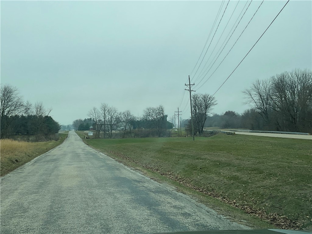 North Main Street Moweaqua, IL 62550 - Photo 2 of 4