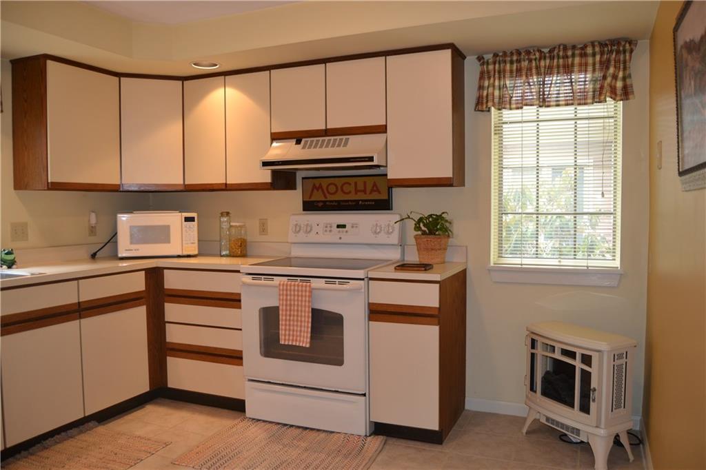 25 Birch Meadow Road, Unit 25 Brunswick, ME 04011 - Photo 11 of 24 Photo