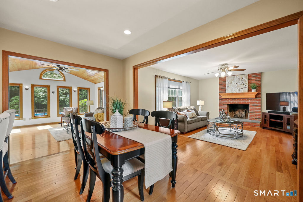 209 Lancaster Way Cheshire, CT 06410 - Photo 12 of 40