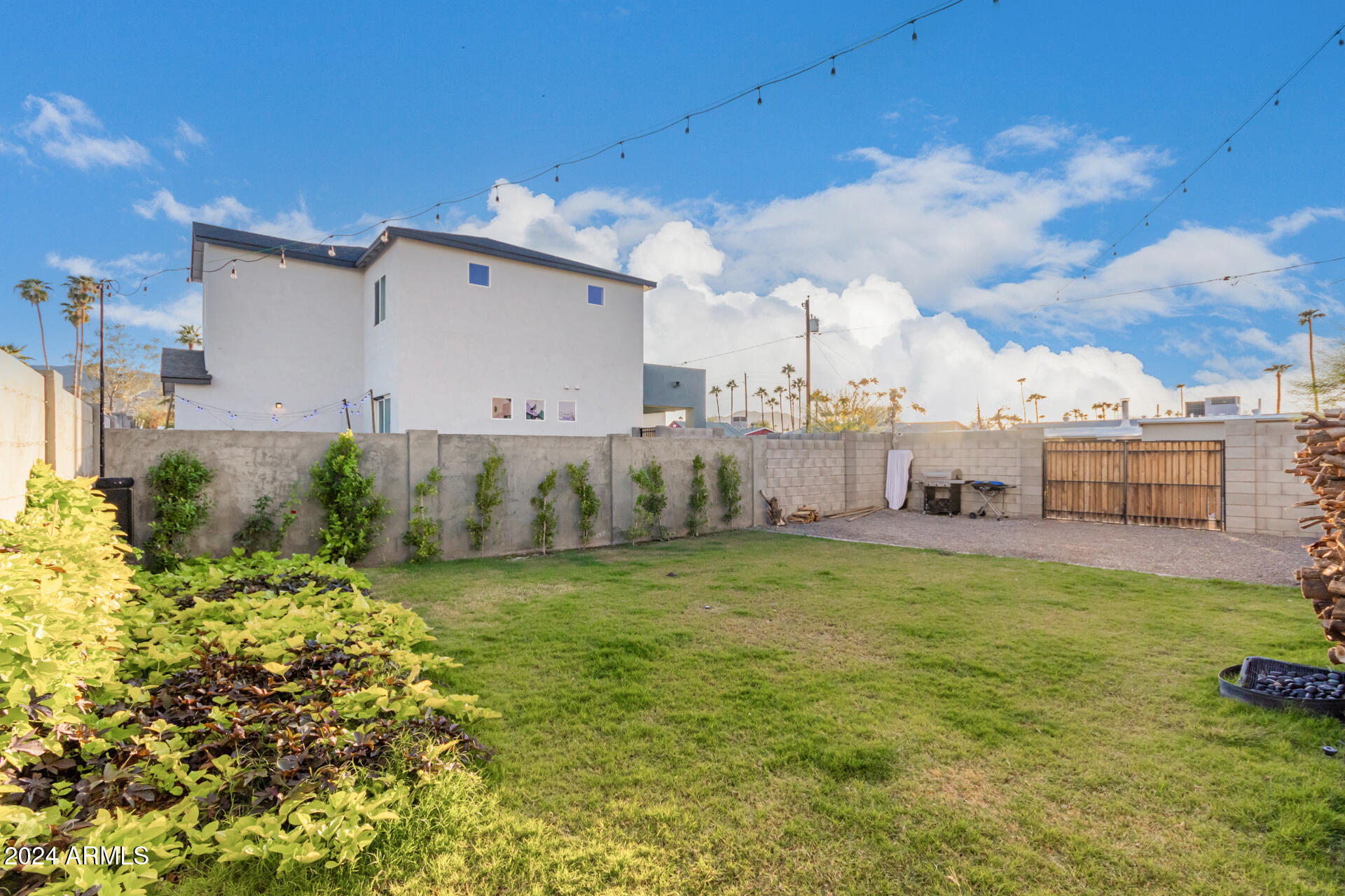 711 East Highline Canal Road Phoenix, AZ 85042 - Photo 4 of 29 0046-46 - Highline Canal
