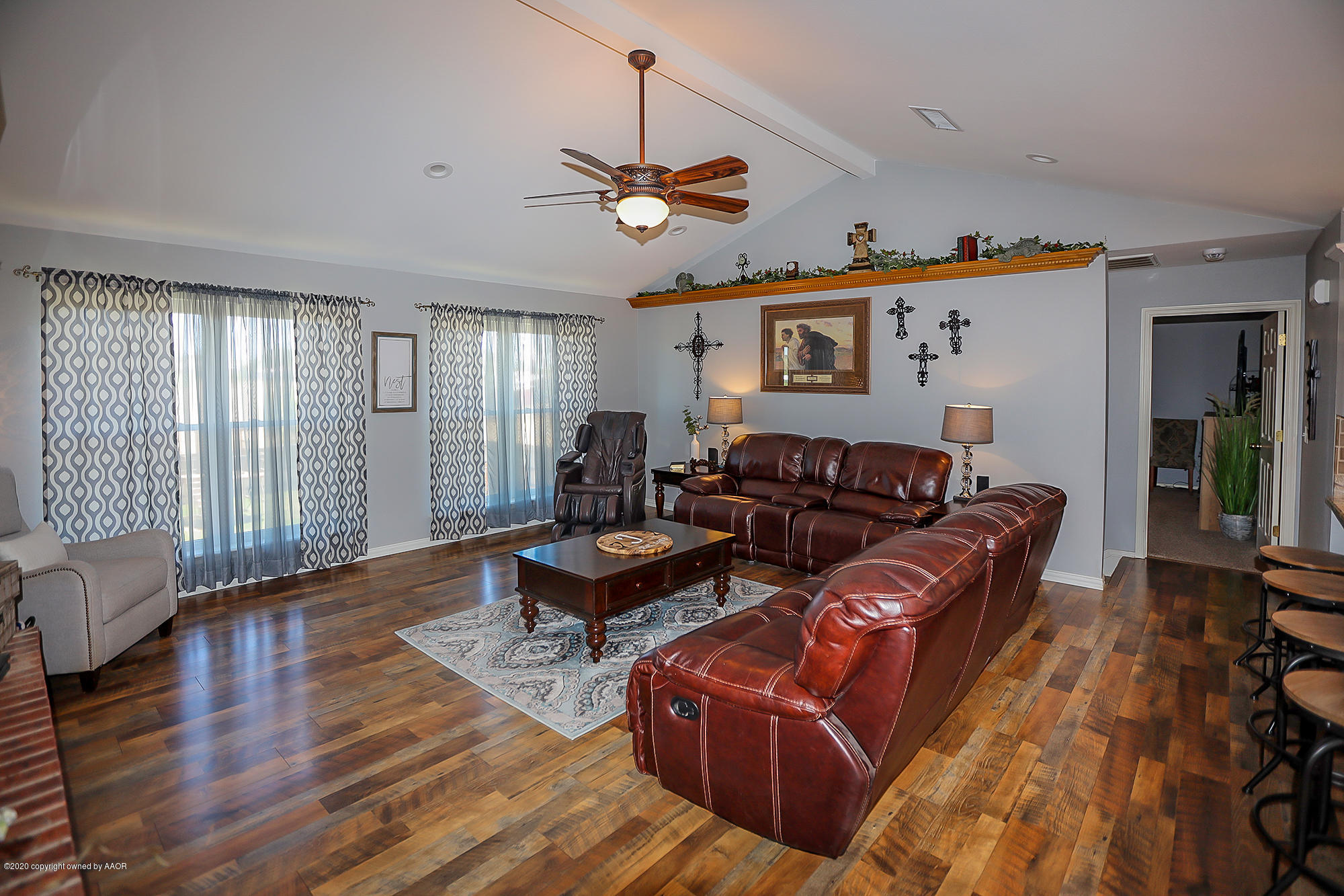 301 Ravine Trail Amarillo, TX 79108 - Photo 8 of 46 Living Area