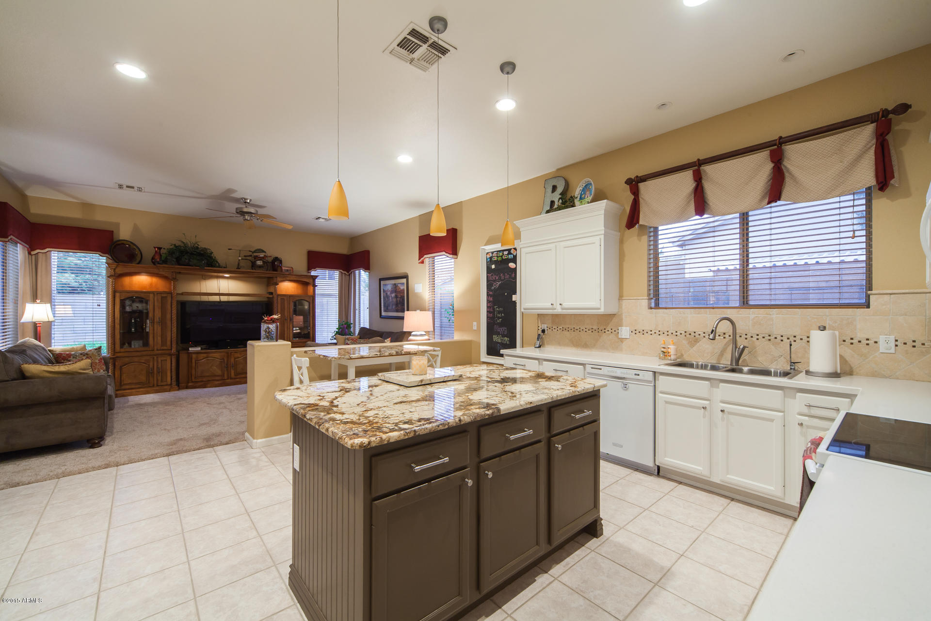 226 East Smoke Tree Road Gilbert, AZ 85296 - Photo 12 of 36 ChaseCapture-12