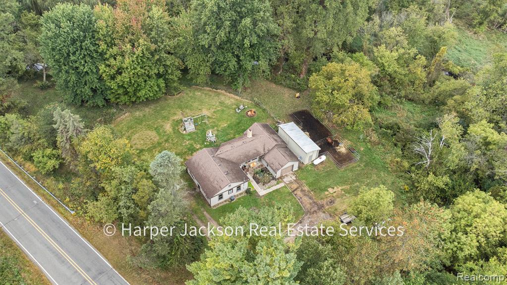 5621 Beard Road Byron, MI 48418 - Photo 32 of 34