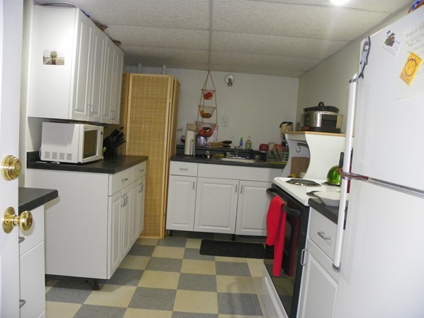 658 Rindge Road Fitchburg, MA 01420 - Photo 16 of 28 Gallery Image 16