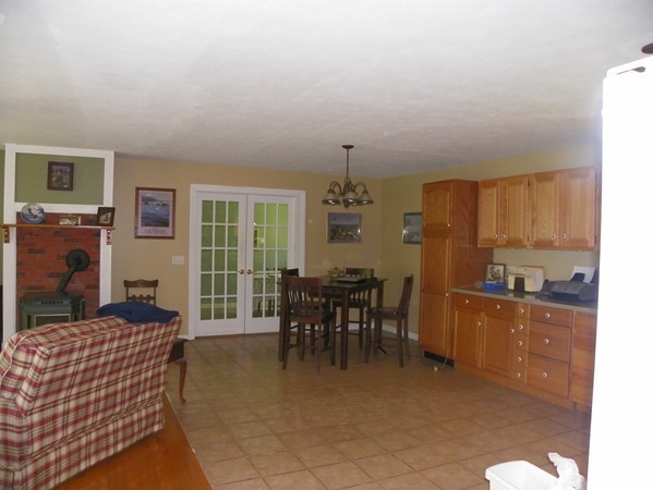 658 Rindge Road Fitchburg, MA 01420 - Photo 6 of 28 Gallery Image 6
