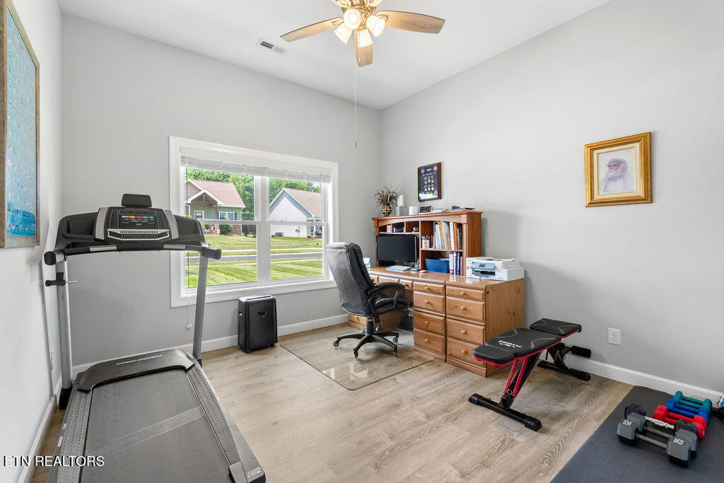 425 Cheeyo Place Loudon, TN 37774 - Photo 12 of 41 DSC06504-HDR