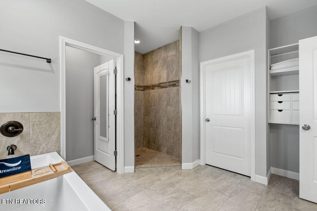 425 Cheeyo Place Loudon, TN 37774 - Photo 28 of 41 DSC06679-HDR