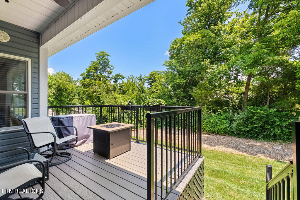 425 Cheeyo Place Loudon, TN 37774 - Photo 37 of 41 DSC06789-HDR