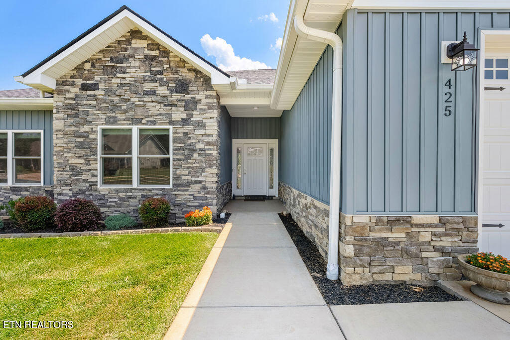425 Cheeyo Place Loudon, TN 37774 - Photo 9 of 41 DSC06494-HDR