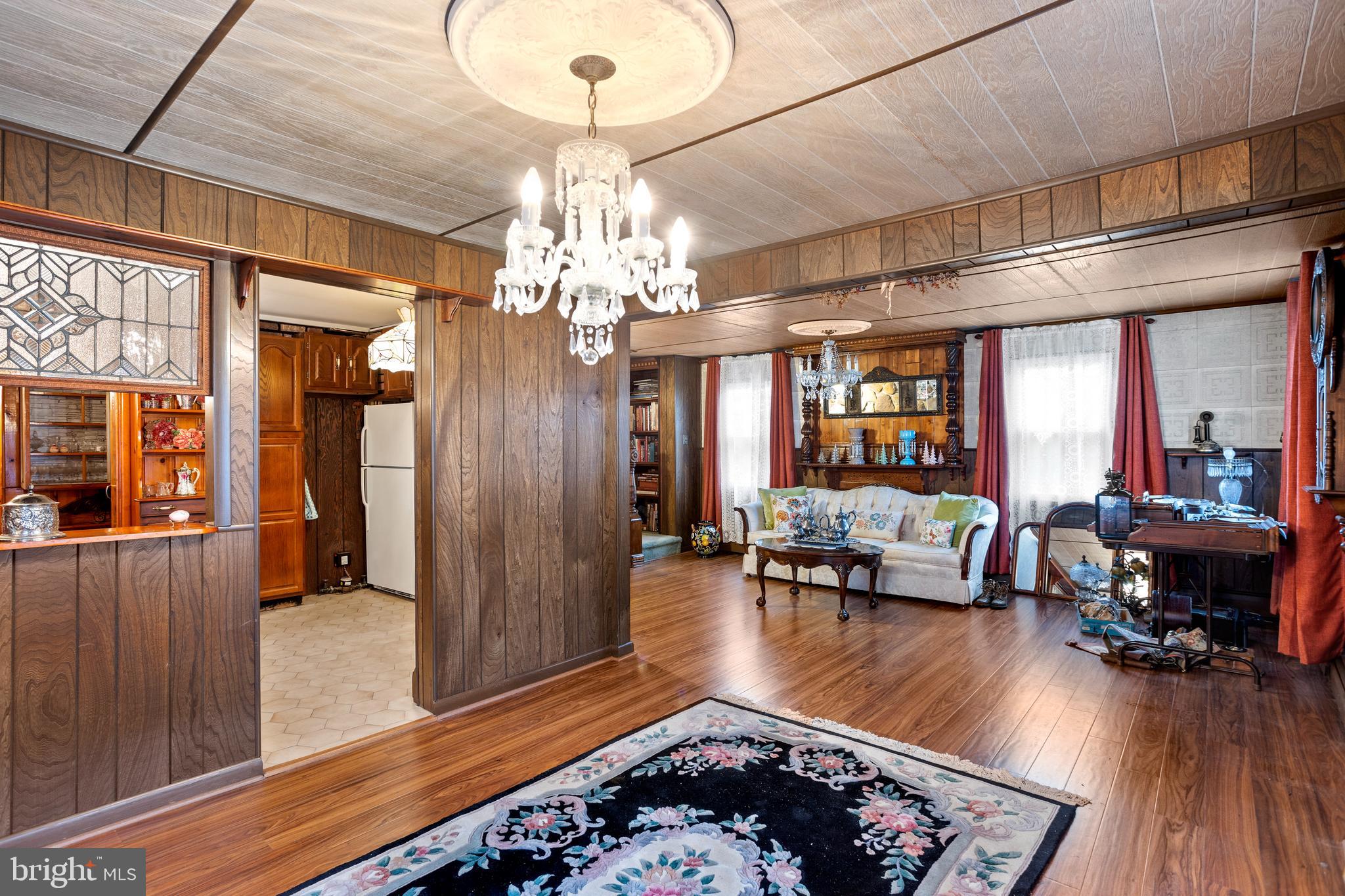 831 Cricket Road Secane, PA 19018 - Photo 8 of 35 Dining Room with view of Living Room & Kitchen