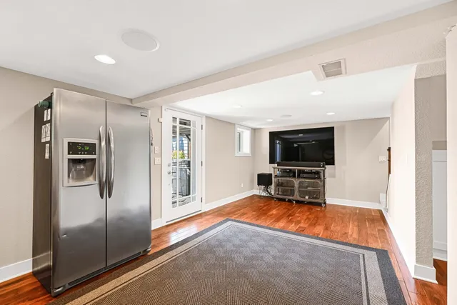 $999,999 | 616 Kopmeier Drive, Pewaukee, WI 53072