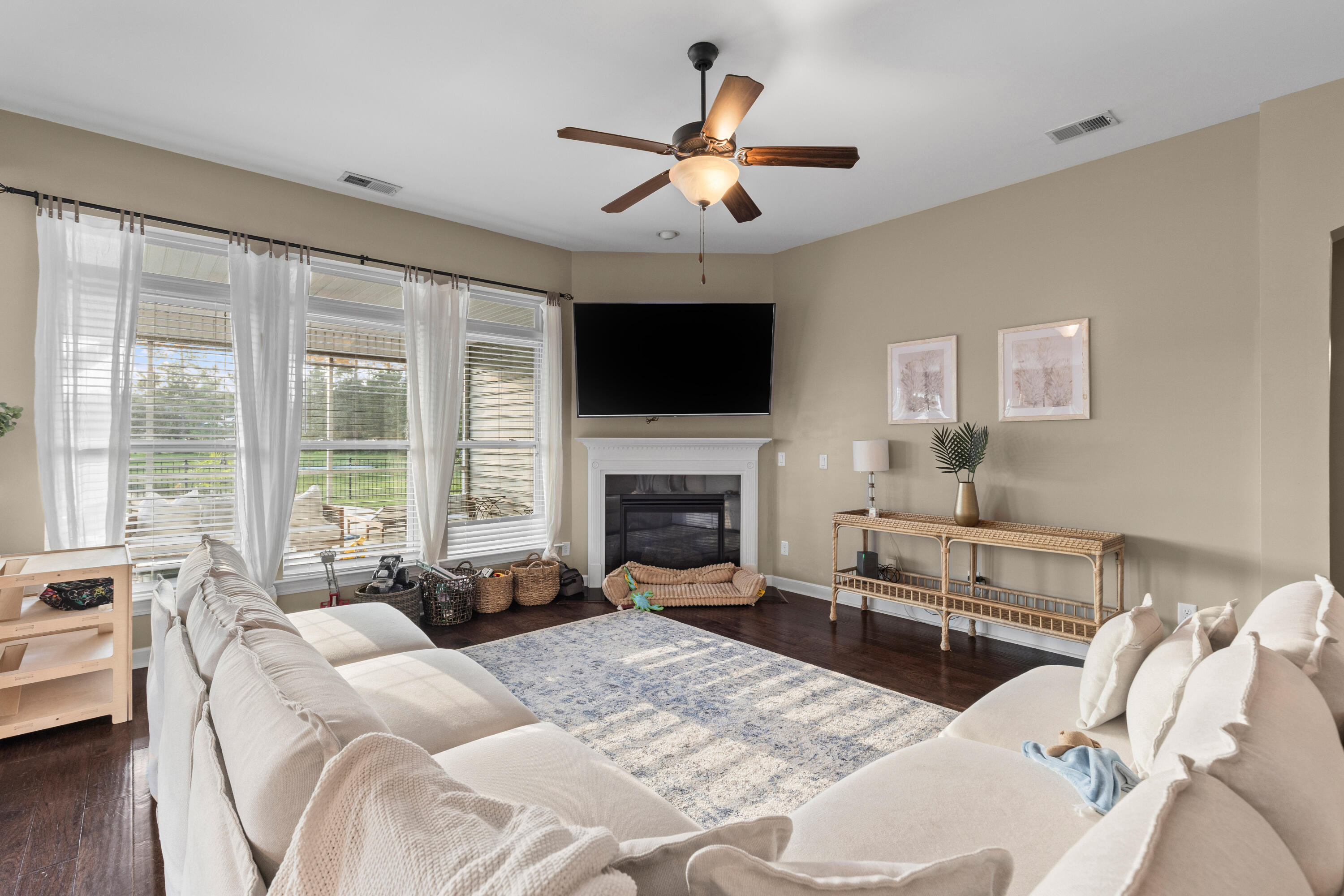 404 Topcrest Lane Moncks Corner, SC 29461 - Photo 19 of 63 Living room