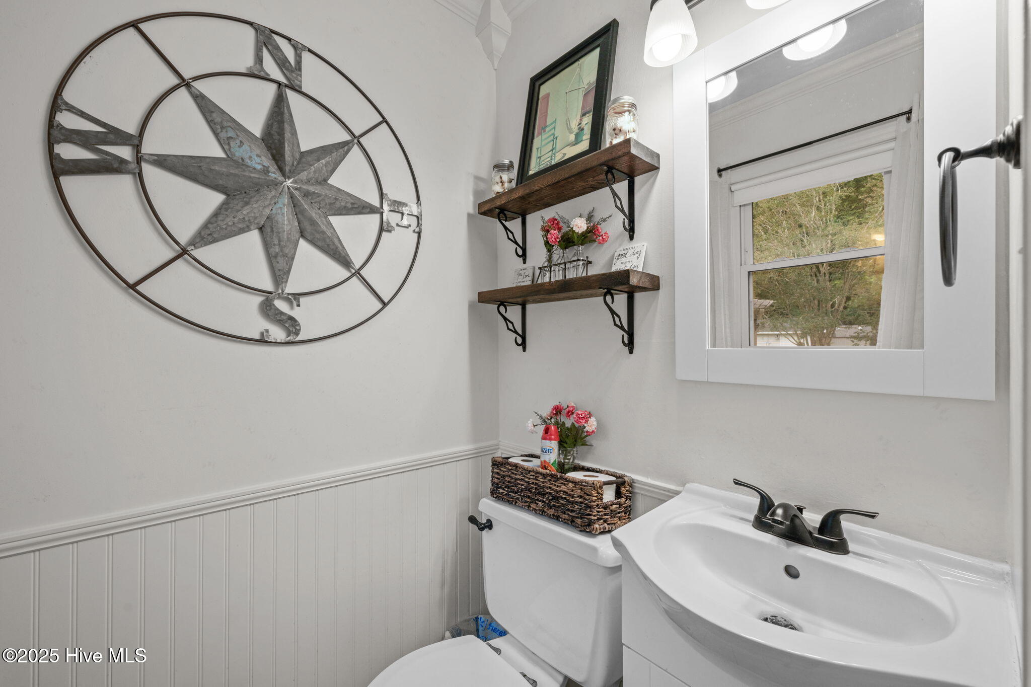 231 Church Road Havelock, NC 28532 - Photo 29 of 35 pimary bath