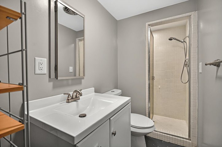 1501 Providence Church Road Anderson, SC 29626 - Photo 29 of 49 Full Bath off pool area