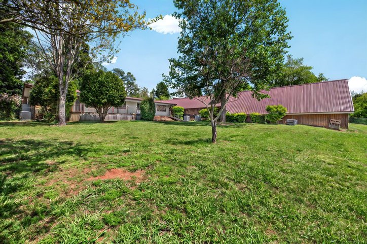 1501 Providence Church Road Anderson, SC 29626 - Photo 36 of 49 Large Yard