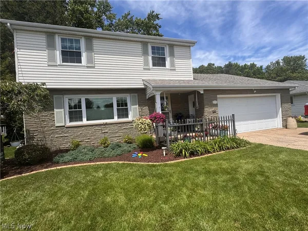 $279,000 | 934 Larkridge Avenue, Youngstown, OH 44512