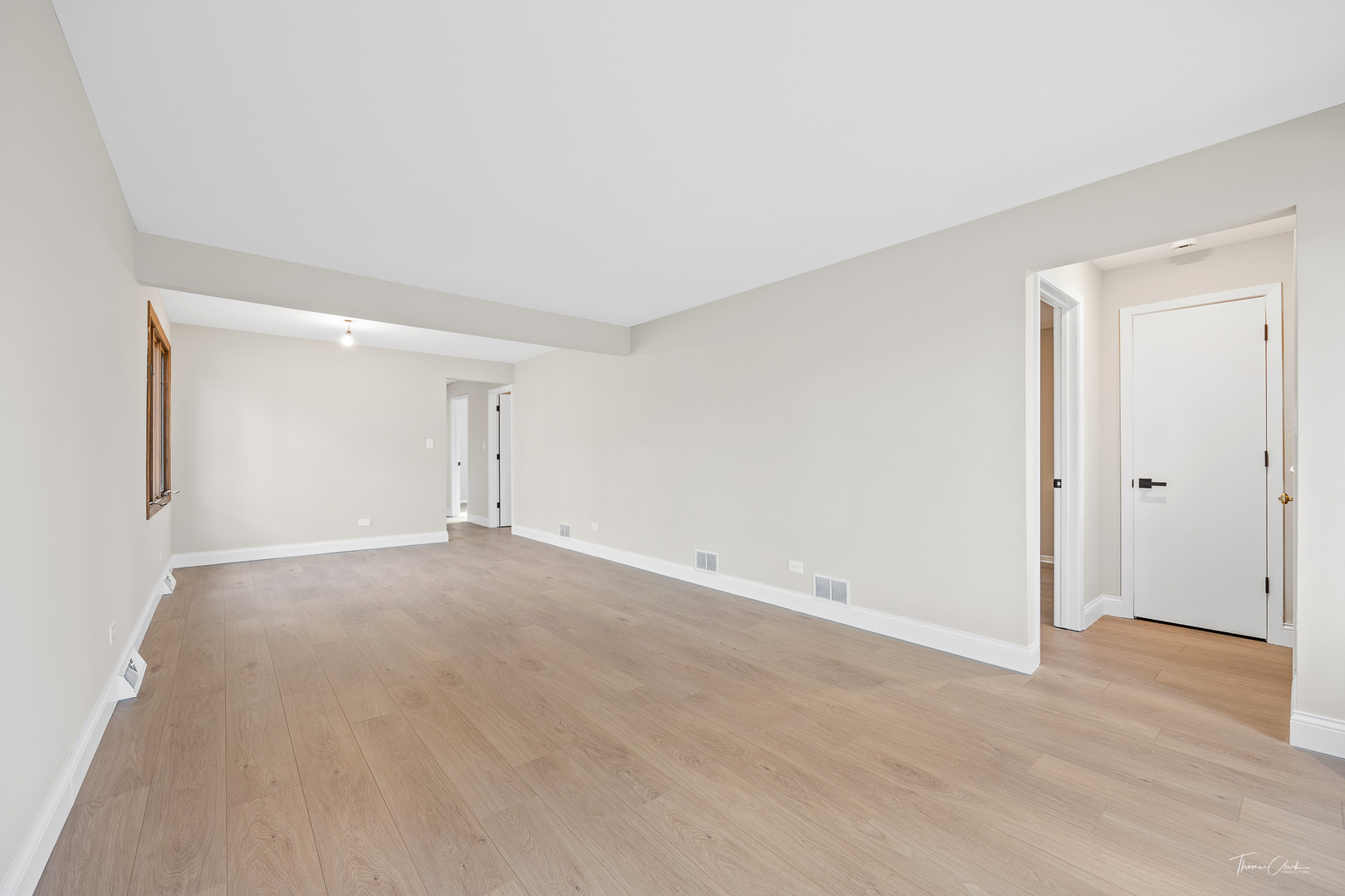 5105 North Rutherford Avenue Chicago, IL 60656 - Photo 5 of 26 Gallery Image 5