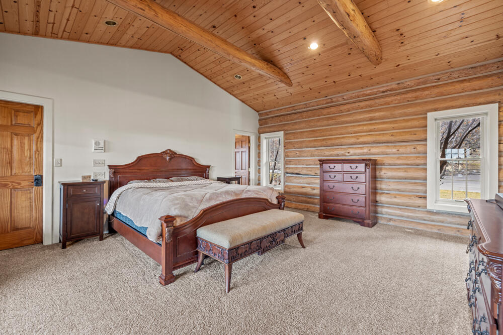 24624 Schaupp Road Klamath Falls, OR 97603 - Photo 41 of 62 24624SchauppRd.-Interiors-19