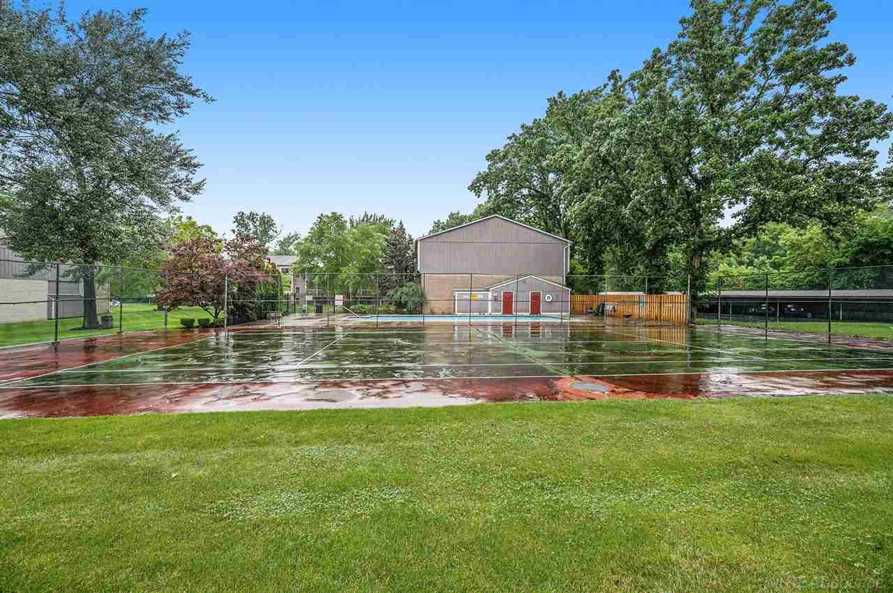 29830 West 12 Mile Road, Unit 305 Farmington Hills, MI 48334 - Photo 16 of 16