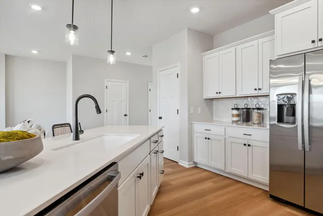 $457,705 | 6090 157th Street North, Hugo, MN 55038