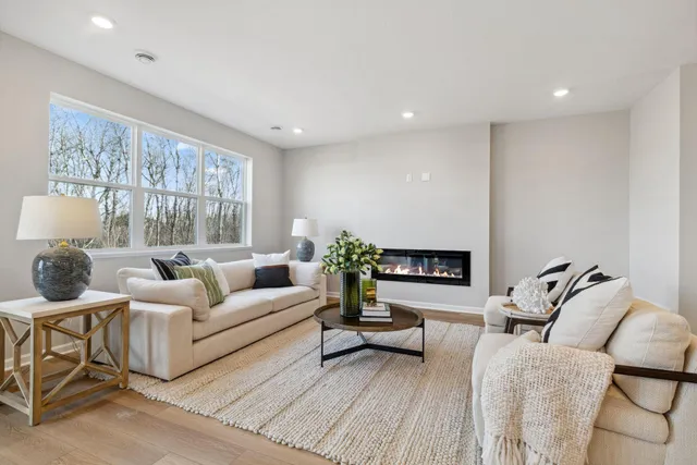 $457,705 | 6090 157th Street North, Hugo, MN 55038