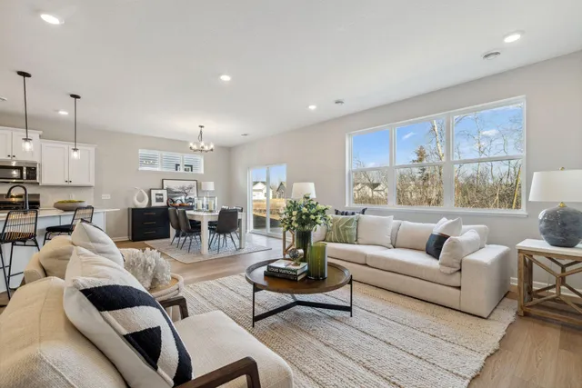 $457,705 | 6090 157th Street North, Hugo, MN 55038