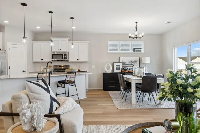 $457,705 | 6090 157th Street North, Hugo, MN 55038