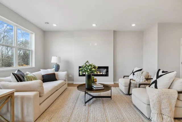 $457,705 | 6090 157th Street North, Hugo, MN 55038