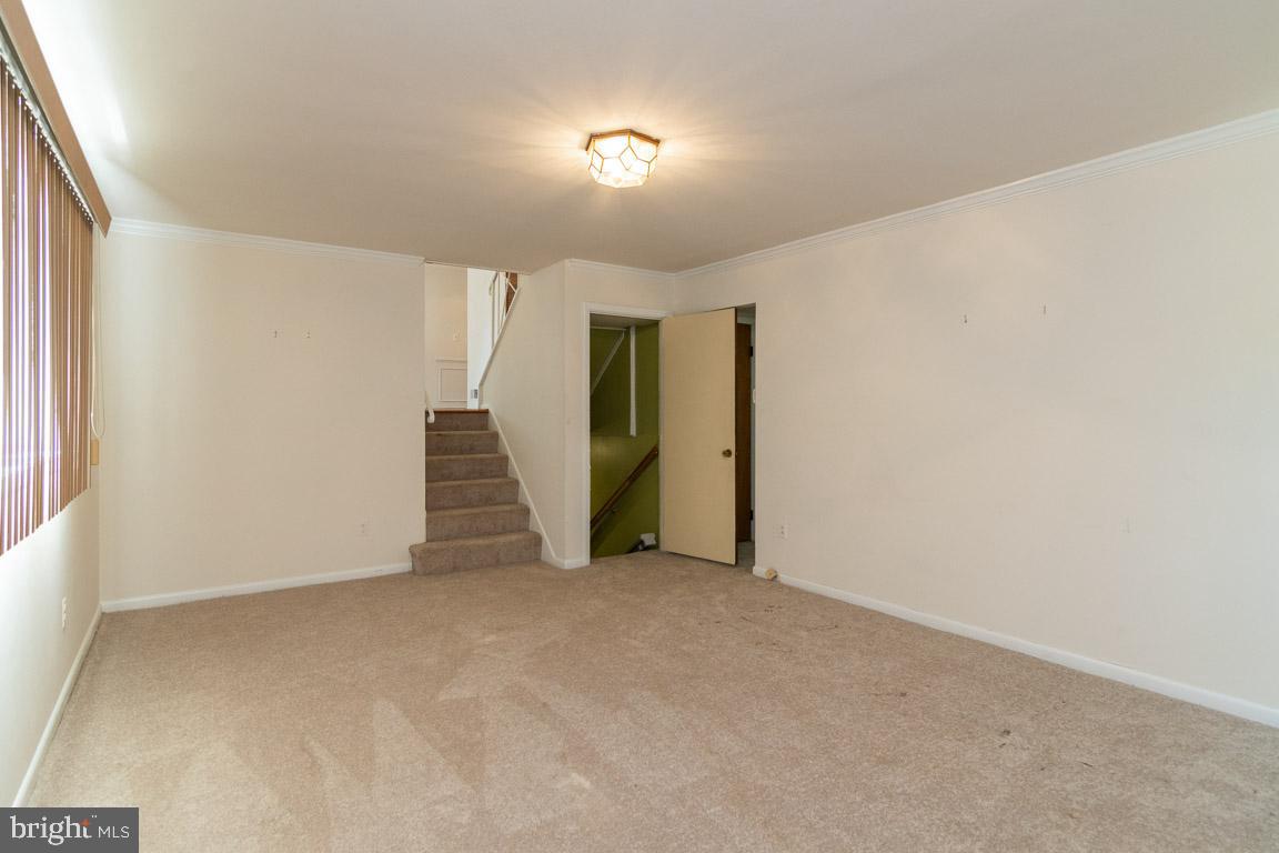 6816 Elbrook Road Hyattsville, MD 20784 - Photo 20 of 32 Family room