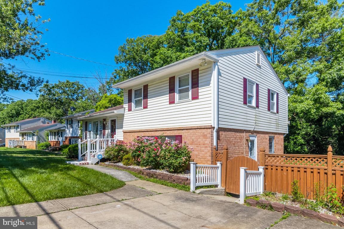 6816 Elbrook Road Hyattsville, MD 20784 - Photo 3 of 32 Gallery Image 3