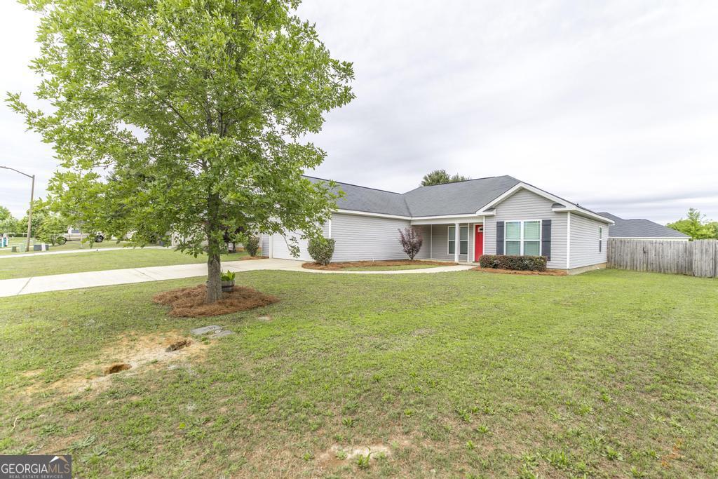320 Haven Way Perry, GA 31069 - Photo 2 of 30