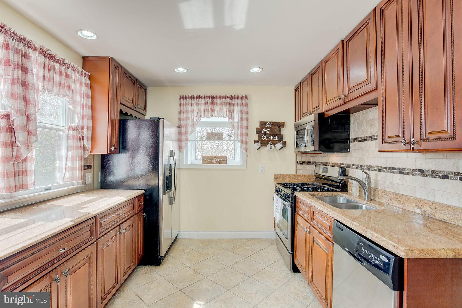 9135 Orbitan Road Baltimore, MD 21234 - Photo 14 of 43 Gallery Image 14