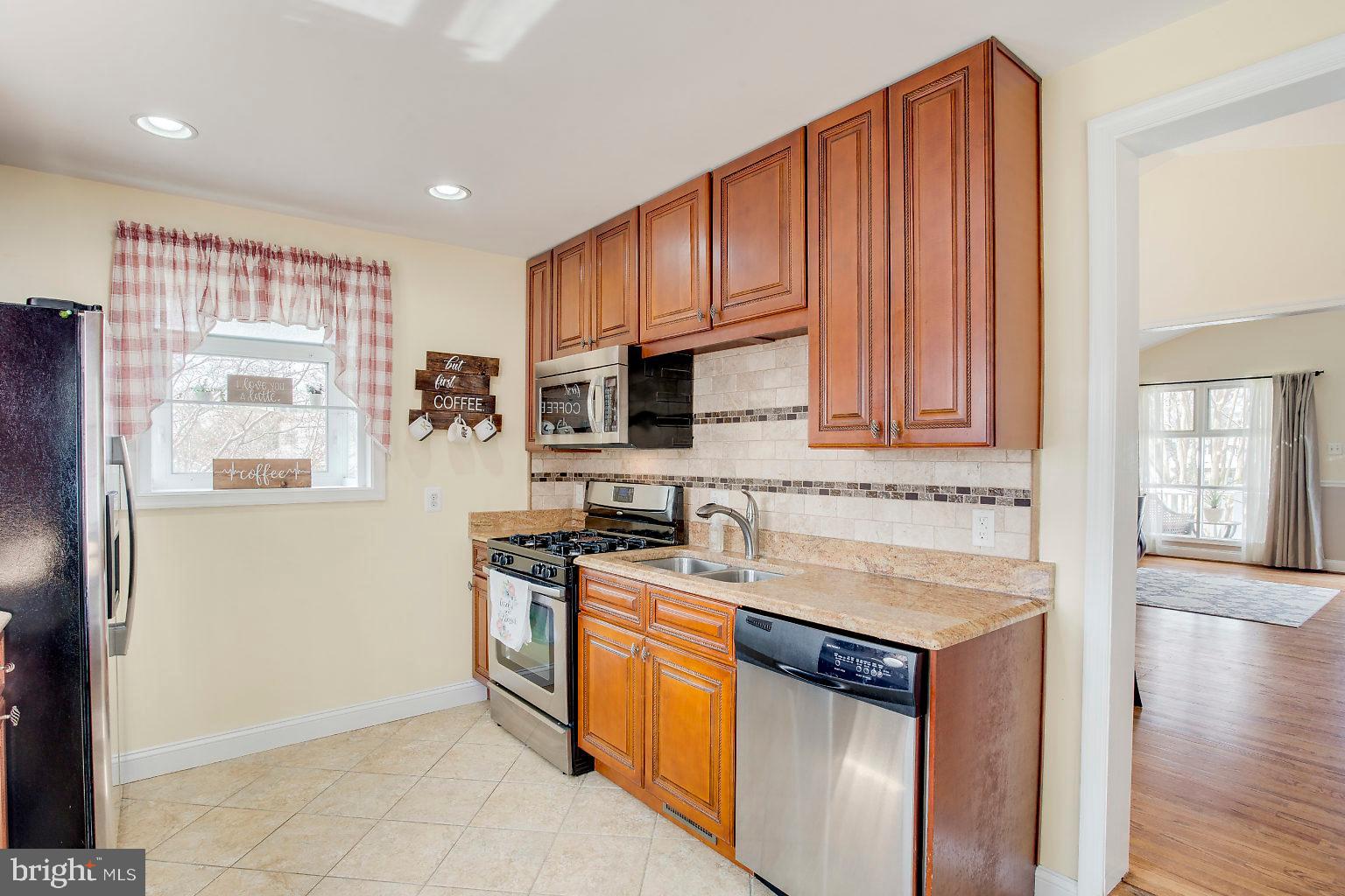 9135 Orbitan Road Baltimore, MD 21234 - Photo 15 of 43 Gallery Image 15