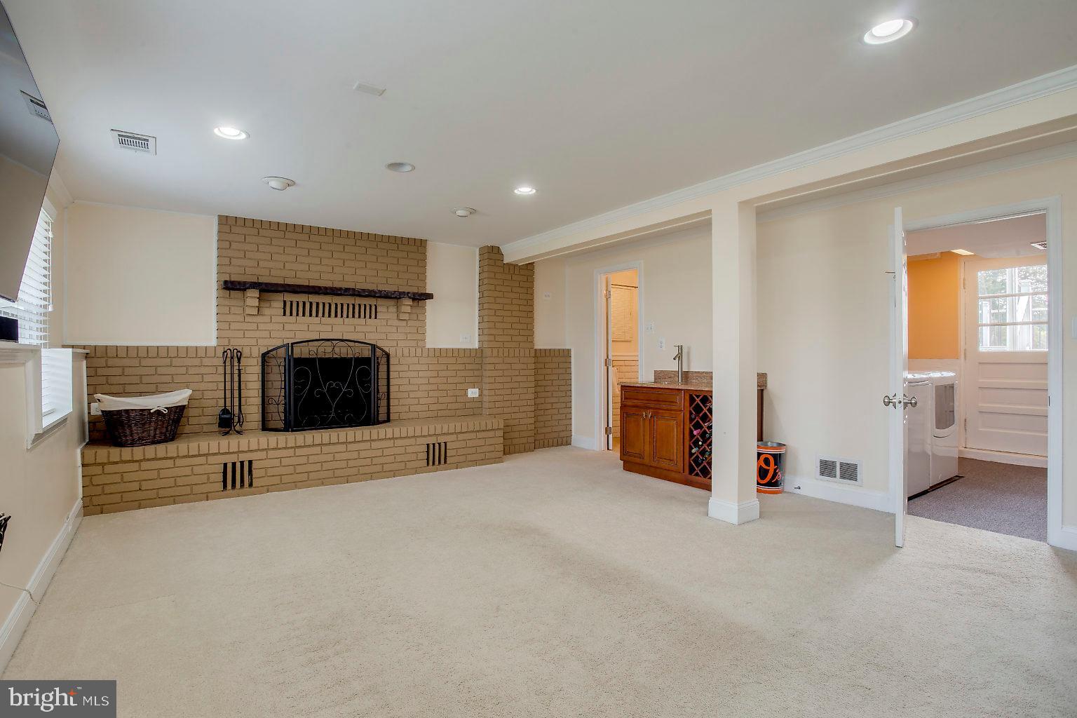 9135 Orbitan Road Baltimore, MD 21234 - Photo 30 of 43 Gallery Image 30
