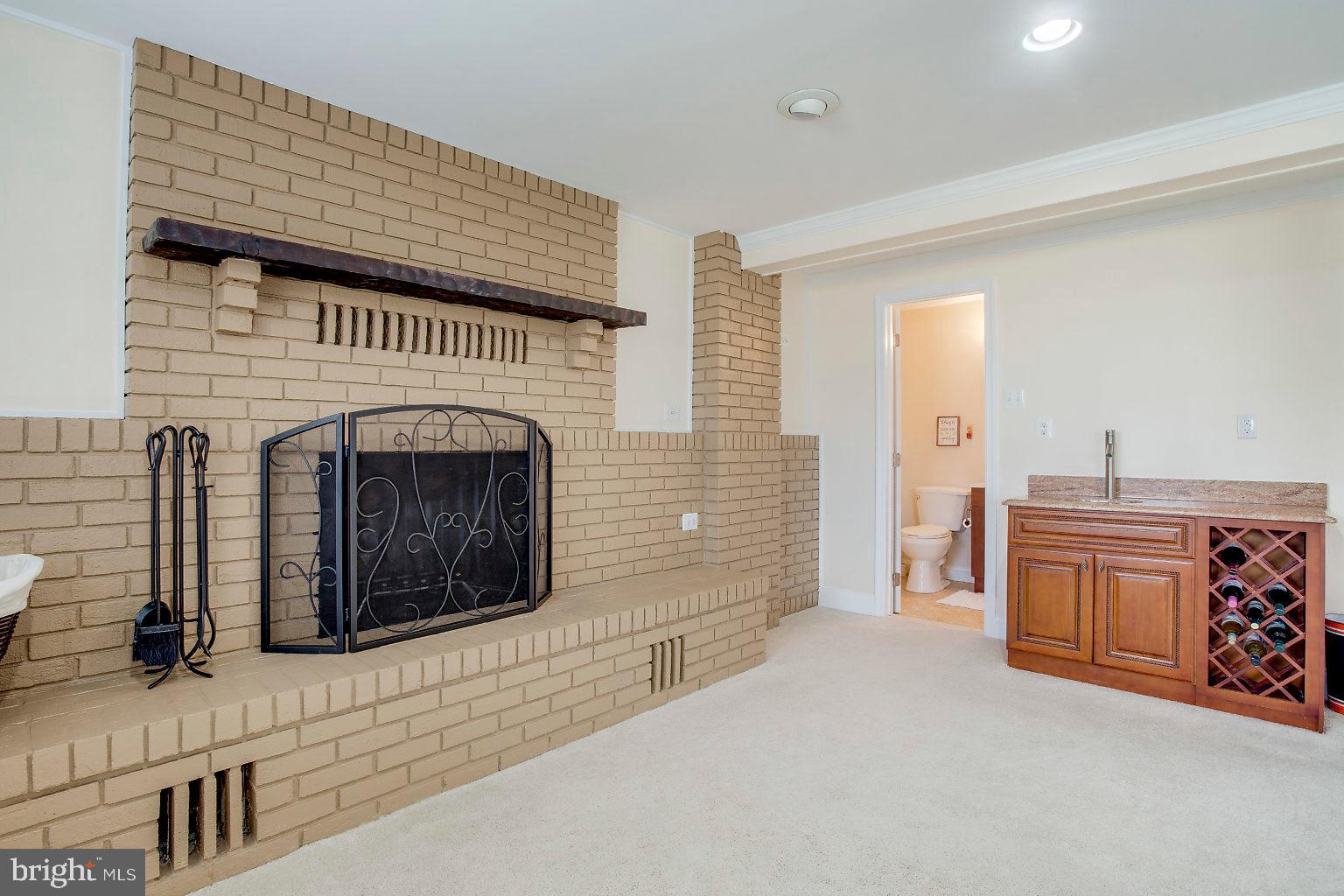 9135 Orbitan Road Baltimore, MD 21234 - Photo 31 of 43 Gallery Image 31
