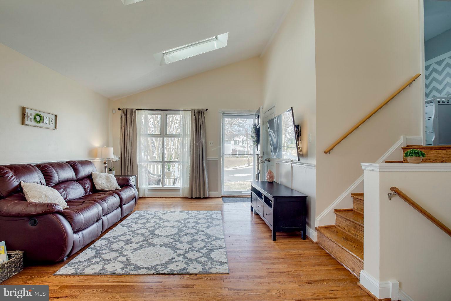 9135 Orbitan Road Baltimore, MD 21234 - Photo 5 of 43 Gallery Image 5
