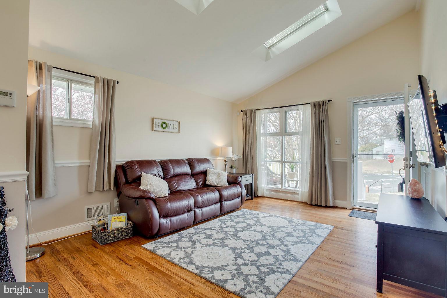 9135 Orbitan Road Baltimore, MD 21234 - Photo 6 of 43 Gallery Image 6