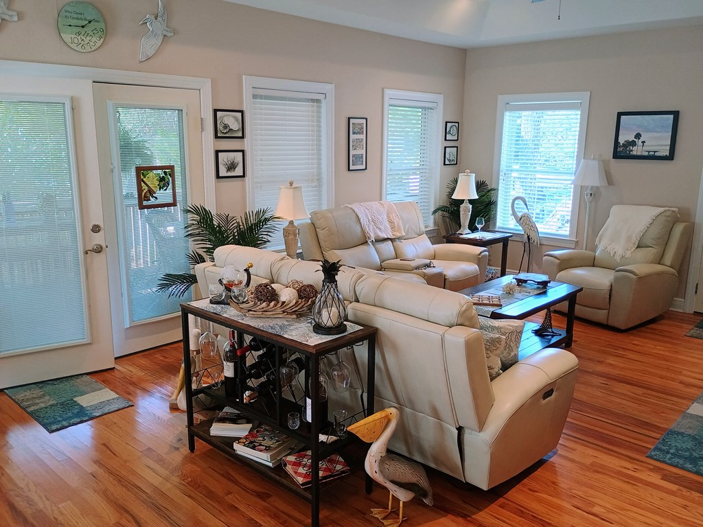 811 Bruce Avenue Carrabelle, FL 32322 - Photo 15 of 52