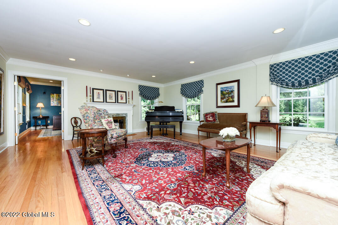 7 Colonial Green Road Colonie, NY 12211 - Photo 12 of 53 _REN5169